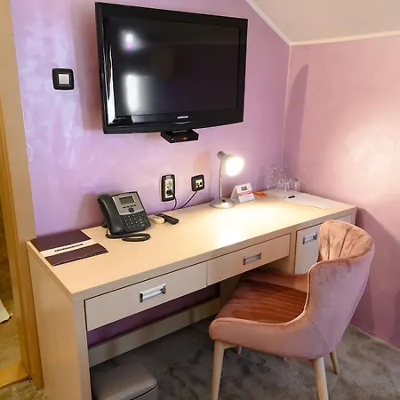 Hotel Euro Garni 4*