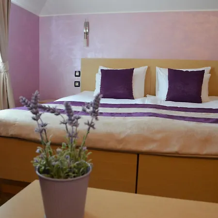 Euro Garni 4* Belgrad