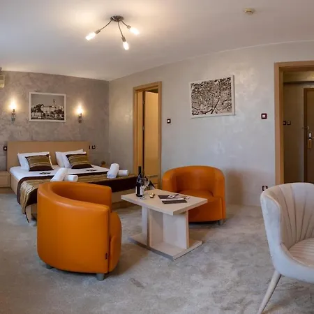 Hotel Euro Garni 4*