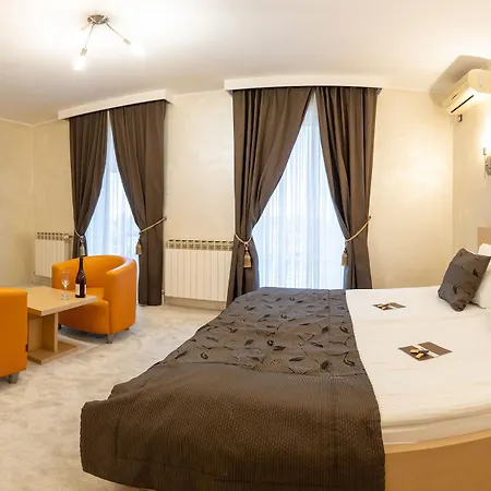 Euro Garni 4*