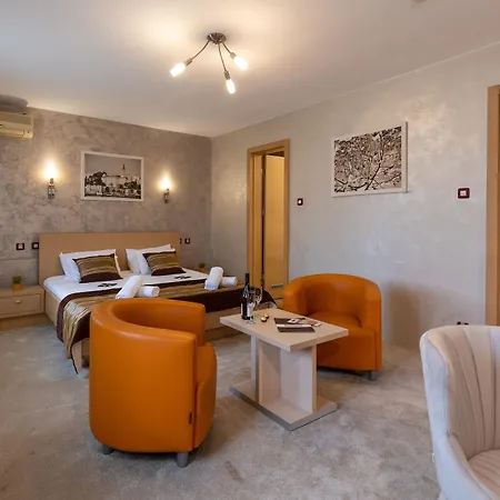 Euro Garni Hotel