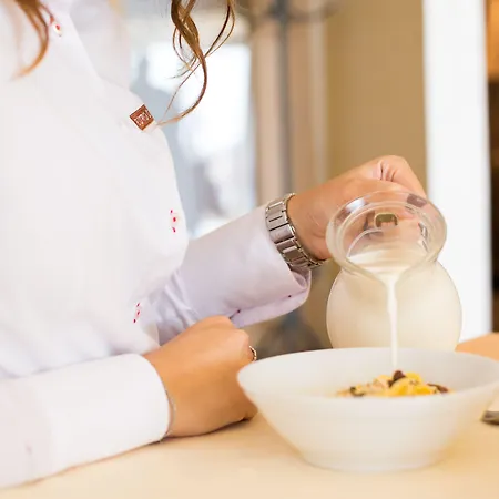 Euro Garni 4* Βελιγράδι